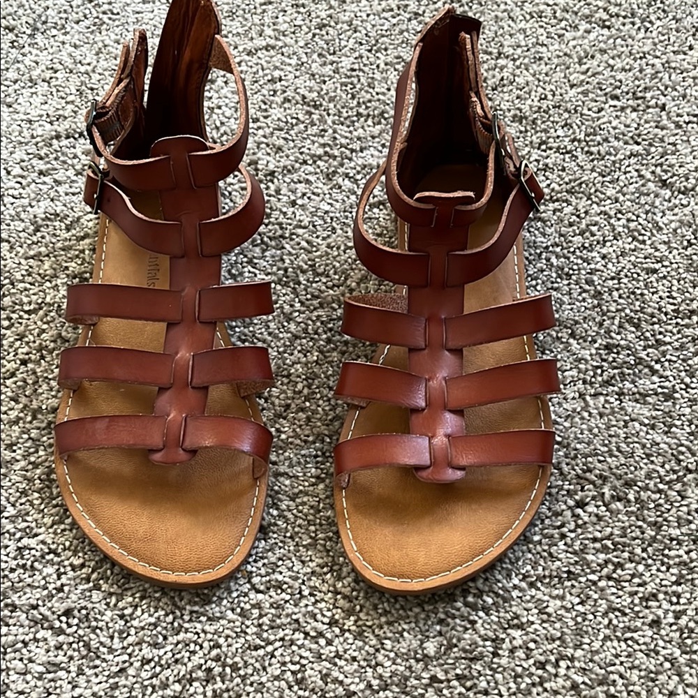 Amazon Essentials Brown Leather Gladiator Sandals - image 1